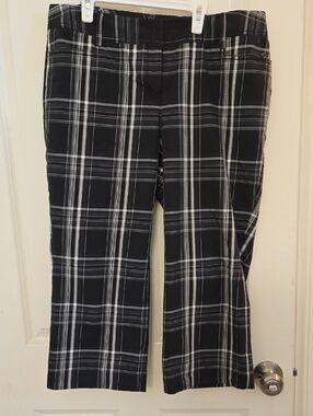 Express Black and White Plaid Cropped Pants